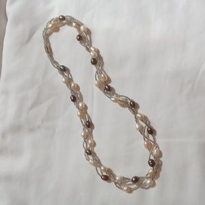 Pearl necklace, magnet closure. 18" long